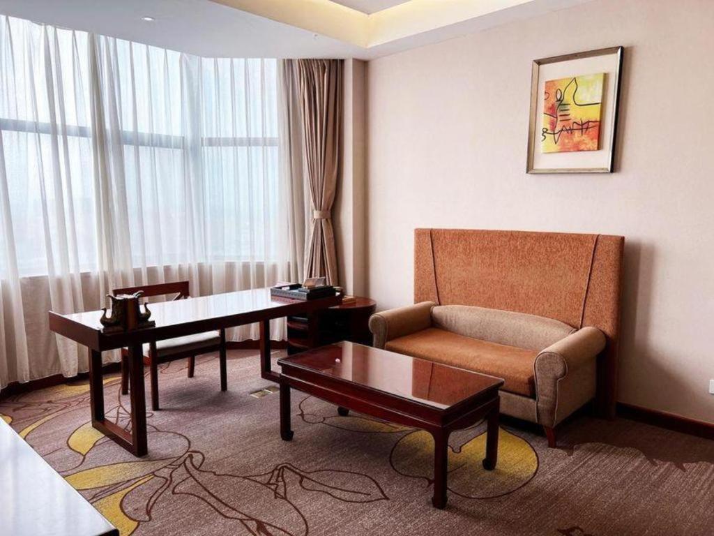 Qingdao Blue Horizon Hotel Licang Luaran gambar